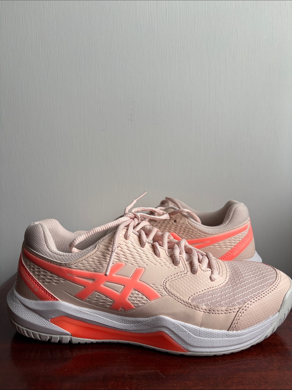 ASICS Tennis/Pickleball Shoes
Pearl Pink/Sun Coral Athletic Sneakers Tennis 8.5